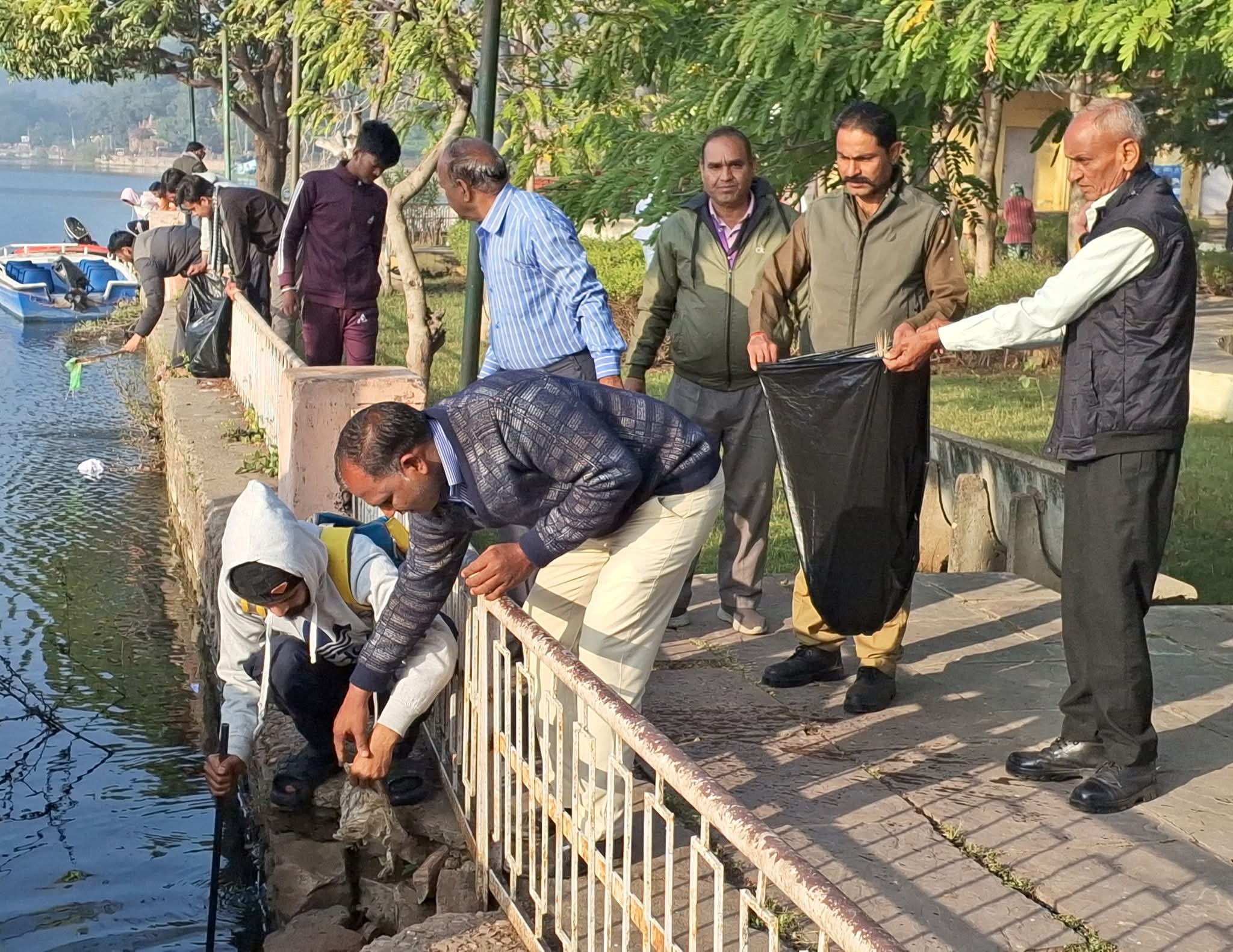 Bundi News: Shramdaan organized in Smriti Kunj